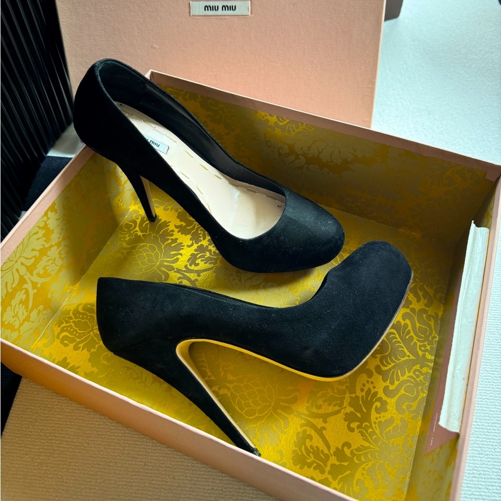 Authentic miumiu high heel shoes